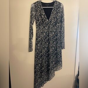 Black and White Floral V-Neck Long Sleeve Dress
